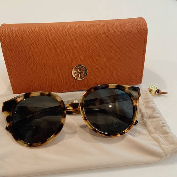 Tory Burch Accessories - Tory Burch Sunglasses